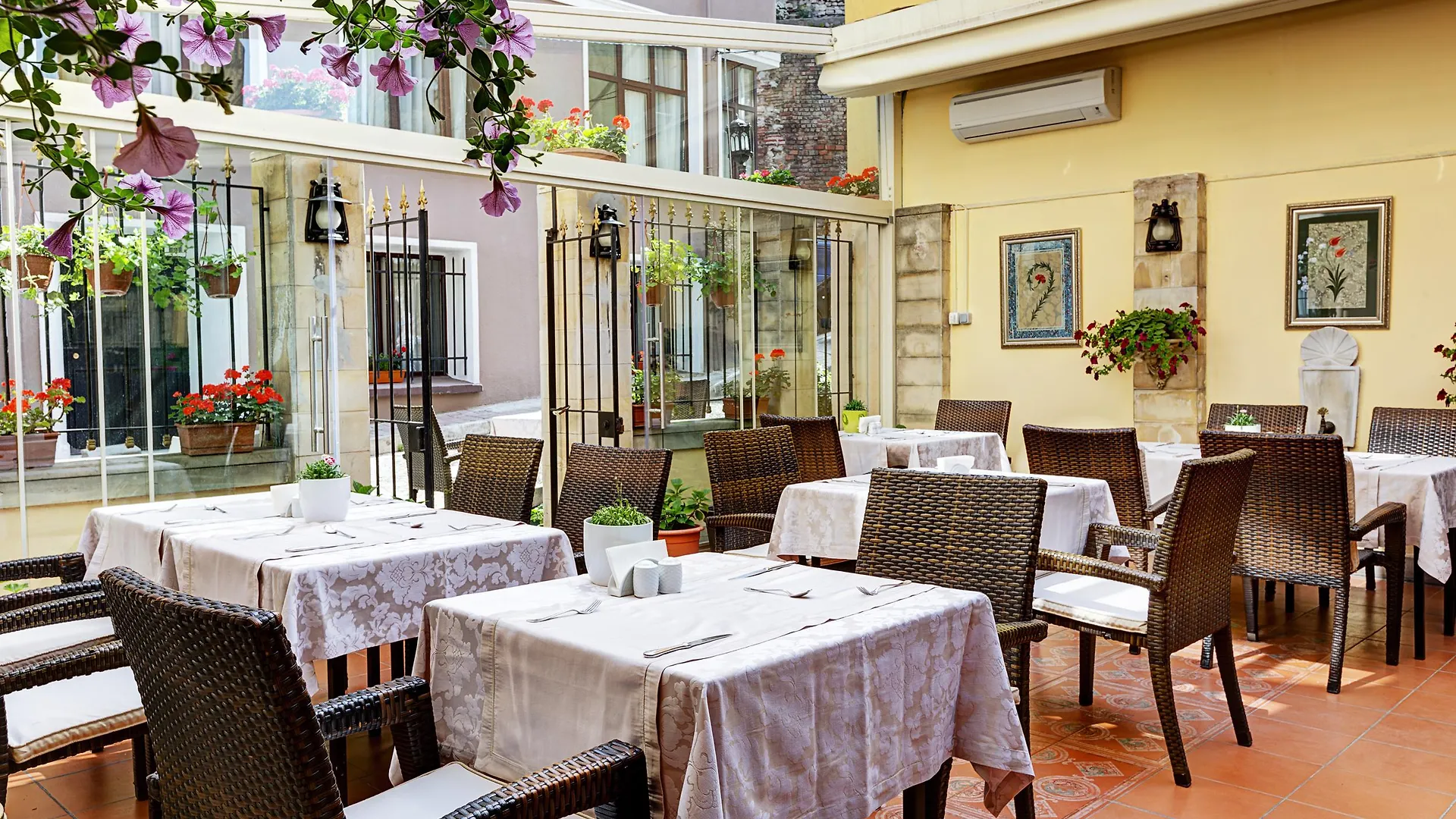 Arena Hotel - Special Class Isztambul